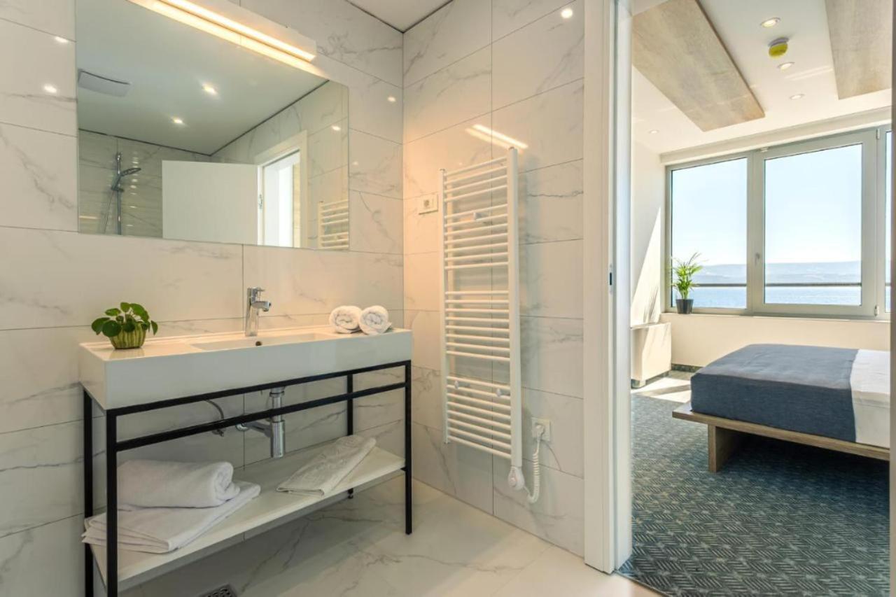 אומיס Hotel Saint Hildegard מראה חיצוני תמונה