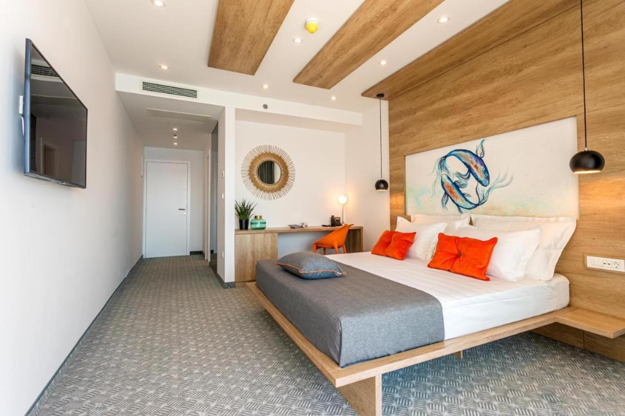 אומיס Hotel Saint Hildegard מראה חיצוני תמונה