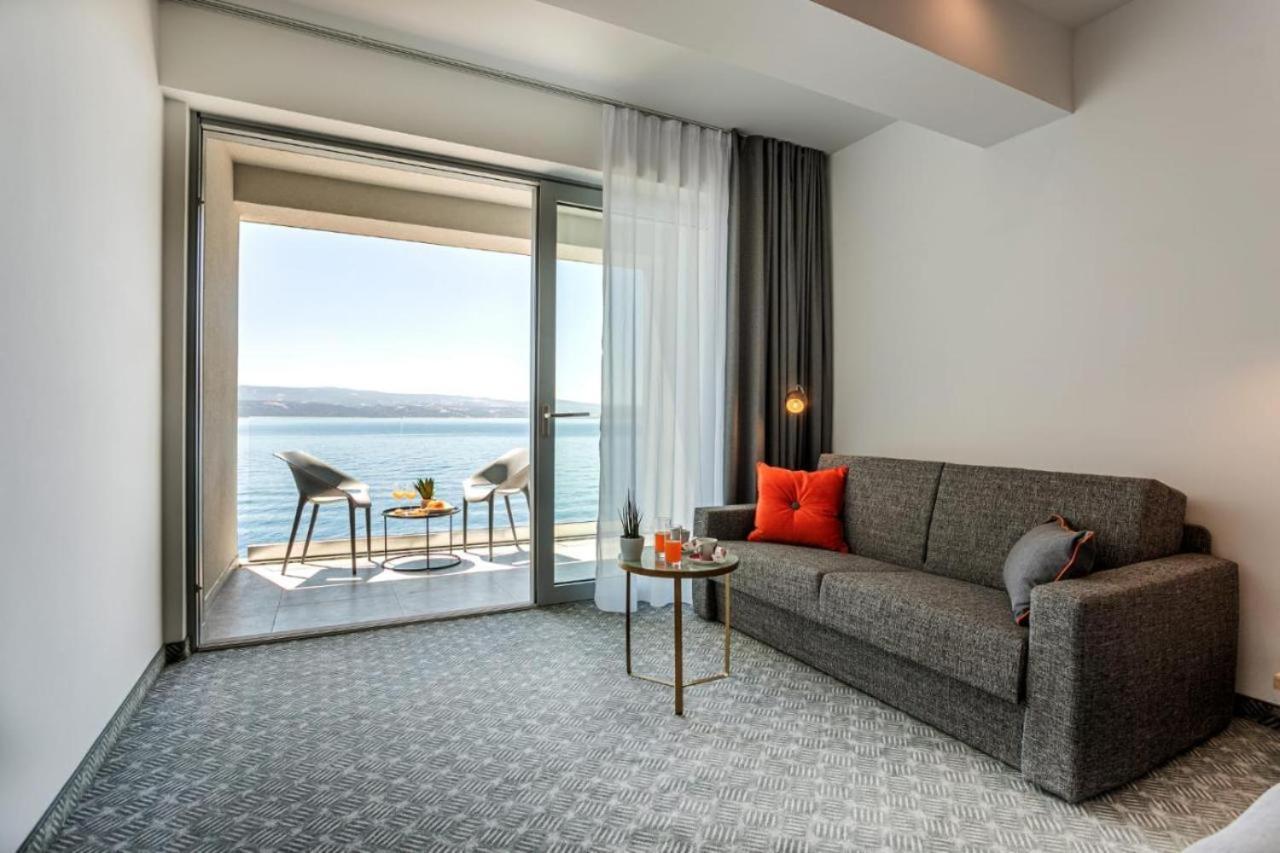 אומיס Hotel Saint Hildegard מראה חיצוני תמונה