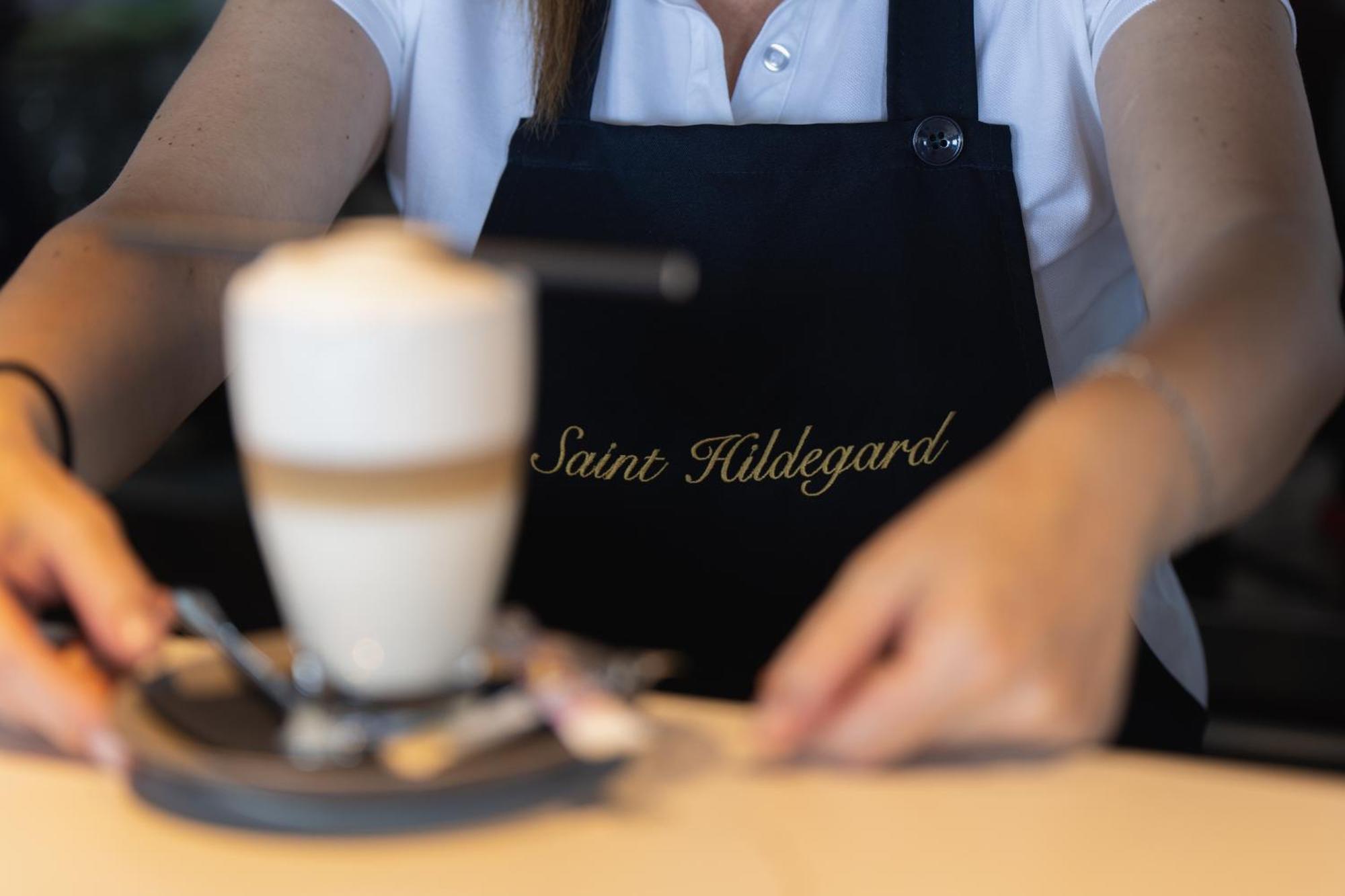 אומיס Hotel Saint Hildegard מראה חיצוני תמונה