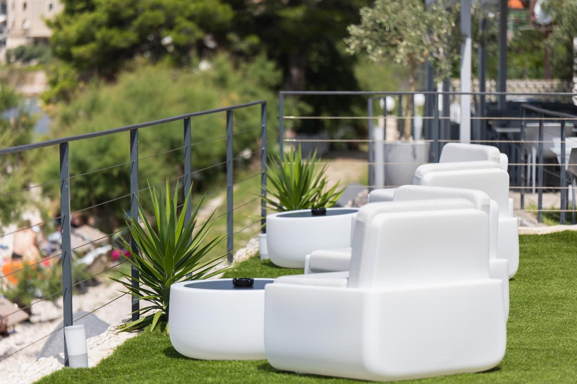 אומיס Hotel Saint Hildegard מראה חיצוני תמונה